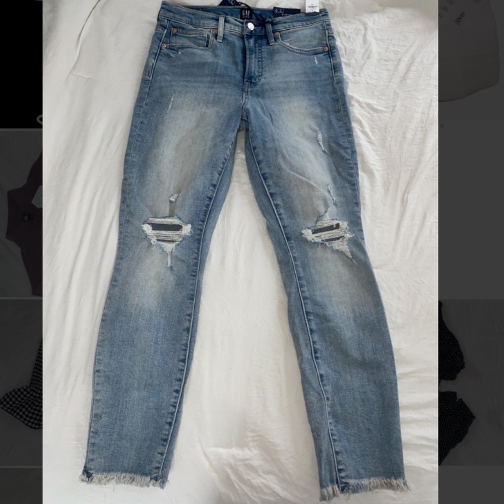 NEW Gap high waisted true skinny jeans - light blue - size 6/28